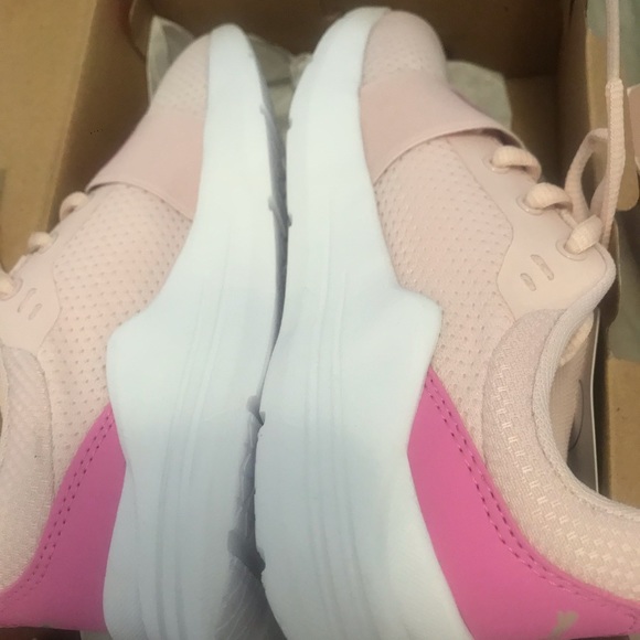 PUMA Girl’s Kids Pink White Running Shoes Sneakers - Size 3 - Picture 6 of 6